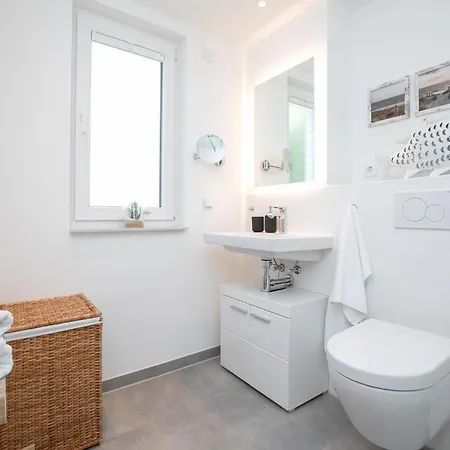 Wicheldorfstrasse 48a Strandbude 4 *